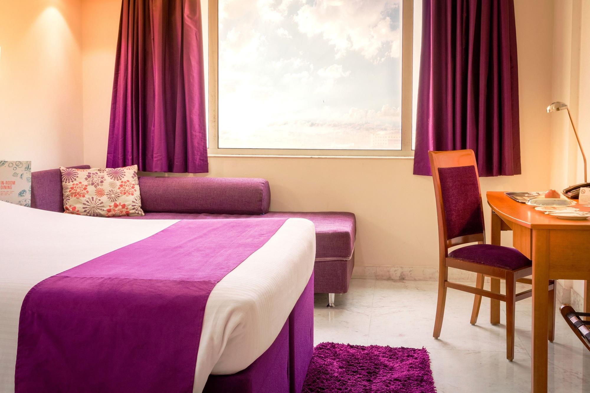 Caspia Hotel New Delhi Екстериор снимка
