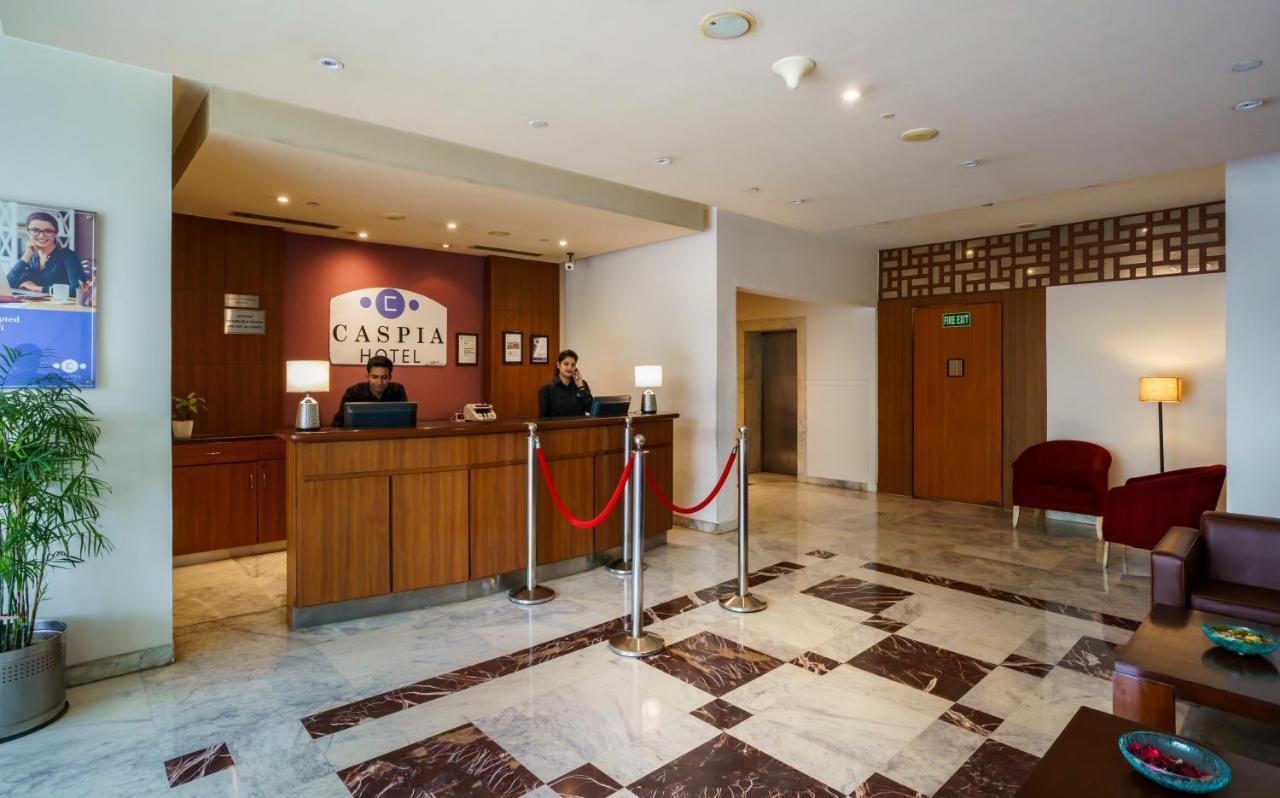 Caspia Hotel New Delhi Екстериор снимка