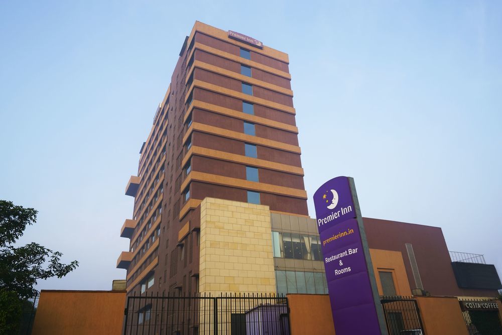 Caspia Hotel New Delhi Екстериор снимка